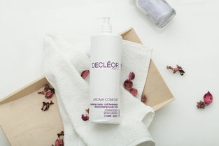 從2012到2015 化妝品產(chǎn)品靜物合成類廣告設(shè)計的修圖對比